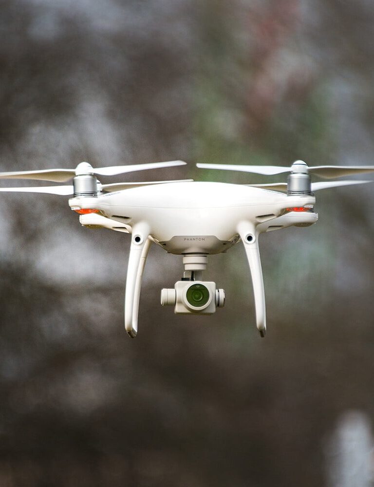Filmowanie dronem – jaki wariant wybrać?